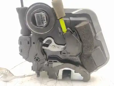 Second-hand car spare part rear right door lock for lexus is200 (ds2/is2) 2.2 d-cat oem iam references 7b2609  