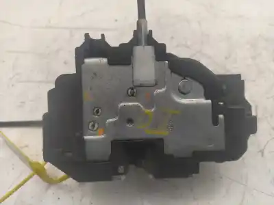 Second-hand car spare part left front door lock for nissan note (e11e) acenta oem iam references 34006a11  