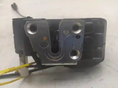 Second-hand car spare part left front door lock for nissan note (e11e) acenta oem iam references 34006a11