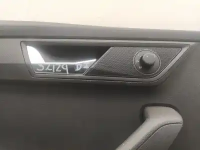 Автозапчастина б/у оббірка передніх дверей ліва для skoda fabia combi 1.0 tsi посилання на oem iam 6v1867013r  