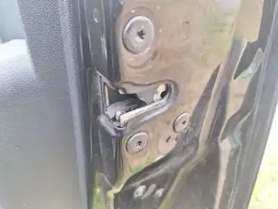 Peça sobressalente para automóvel em segunda mão fechadura da porta dianteira direita por dacia duster ambiance 4x2 referências oem iam 6001547511