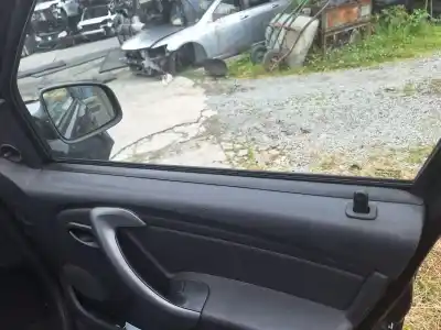 Peça sobressalente para automóvel em segunda mão elevador de vidros dianteiro direito por dacia duster ambiance 4x2 referências oem iam 8200733828
