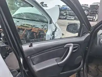Peça sobressalente para automóvel em segunda mão elevador de vidros dianteira esquerda por dacia duster ambiance 4x2 referências oem iam 8200733829
