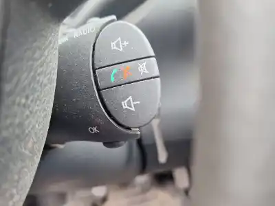 Second-hand car spare part multifunction switch for dacia duster ambiance 4x2 oem iam references 8200969681  