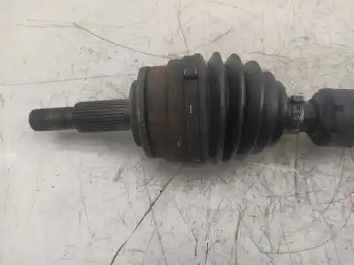 Tweedehands auto-onderdeel transmissie links voor voor toyota auris 2.0 d-4d oem iam-referenties euj104bp37