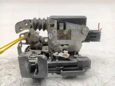 Second-hand car spare part front right door lock for dacia sandero ambiance oem iam references 8200735224  