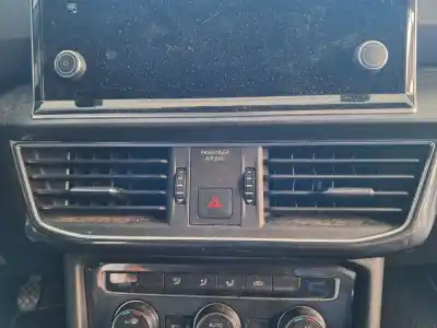 Peça sobressalente para automóvel em segunda mão grelha / difusor de ar por seat tarraco (kn2) 1.5 tsi act referências oem iam 5fj819110