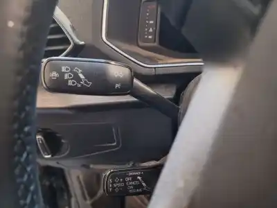 Peça sobressalente para automóvel em segunda mão comandos de alavanca por seat tarraco (kn2) 1.5 tsi act referências oem iam 5nb864263