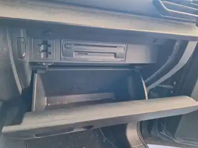 Peça sobressalente para automóvel em segunda mão porta luvas por seat tarraco (kn2) 1.5 tsi act referências oem iam 5nb857101a