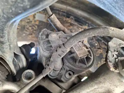 Peça sobressalente para automóvel em segunda mão pinça de travão traseira esquerda por seat tarraco (kn2) 1.5 tsi act referências oem iam 3q0615423