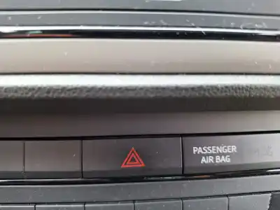 Second-hand car spare part hazard warning lights for seat leon (5f1) 1.6 tdi oem iam references 5f0953235a