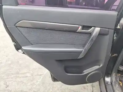 Peça sobressalente para automóvel em segunda mão forra / revestimento da porta traseira esquerda por chevrolet captiva 2.0 vcdi lt referências oem iam 