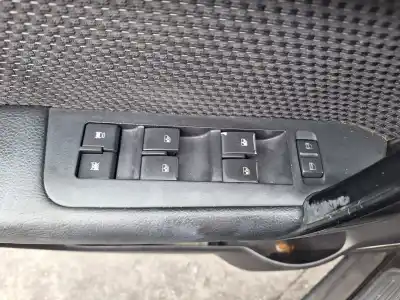 Peça sobressalente para automóvel em segunda mão botão / interruptor elevador vidro dianteiro esquerdo por chevrolet captiva 2.0 vcdi lt referências oem iam 