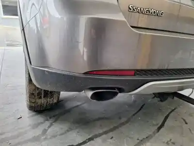 Peça sobressalente para automóvel em segunda mão para choques traseiro por ssangyong korando line 4x2 175 cv / 129 kw referências oem iam 