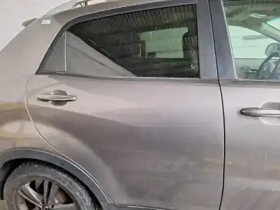 Peça sobressalente para automóvel em segunda mão porta do automóvel traseira direita por ssangyong korando line 4x2 175 cv / 129 kw referências oem iam 