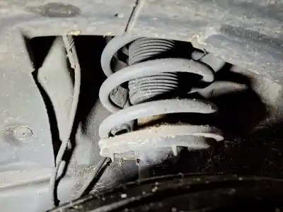 Peça sobressalente para automóvel em segunda mão amortecedor dianteiro esquerdo por ssangyong korando line 4x2 175 cv / 129 kw referências oem iam 