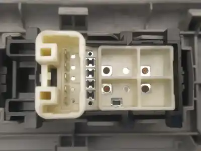 Автозапчасти б/у выключатель переднего правого окна за toyota yaris (ksp9/scp9/nlp9) básico ссылки oem iam 742310d090