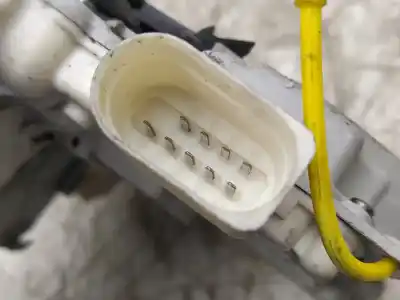 Автозапчастина б/у замок передніх дверей лівий для seat exeo (3r2) 2.0 tdi посилання на oem iam ja68e1837