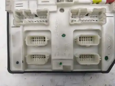 Second-hand car spare part FUSE BOX UNIT for RENAULT MEGANE III SPORT TOURER  OEM IAM references 284B65628R  522222F02