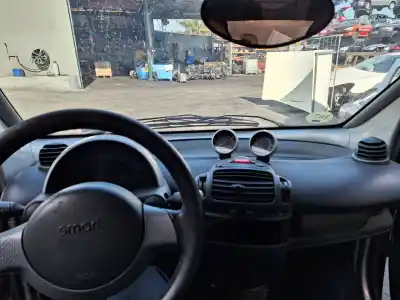 Second-hand car spare part dashboard for smart cabrio básico oem iam references 0004221v003  