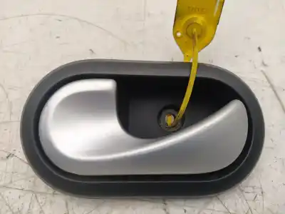 Second-hand car spare part interior left front handle for dacia duster (hs_) 1.5 dci (hsaj) oem iam references 8200733848  