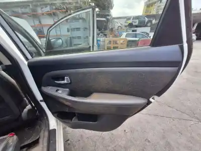 Tweedehands auto-onderdeel regelaar rechts achterruit: voor kia carens iv 1.7 crdi oem iam-referenties 