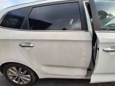 Tweedehands auto-onderdeel deur rechts achter voor kia carens iv 1.7 crdi oem iam-referenties 