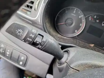 Tweedehands auto-onderdeel multifunctionele bediening voor kia carens iv 1.7 crdi oem iam-referenties 