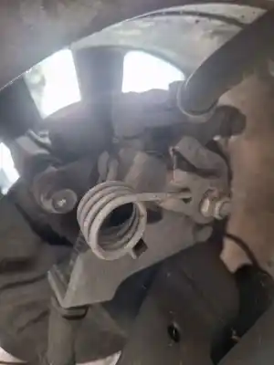 Tweedehands auto-onderdeel remklauw links achter voor kia carens iv 1.7 crdi oem iam-referenties 