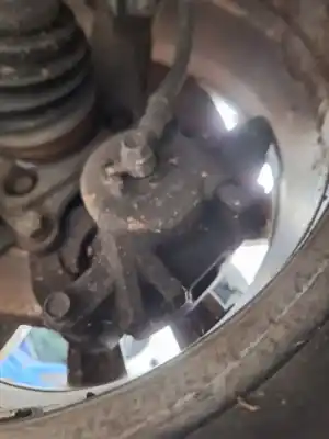 Tweedehands auto-onderdeel remklauw links voor voor kia carens iv 1.7 crdi oem iam-referenties 