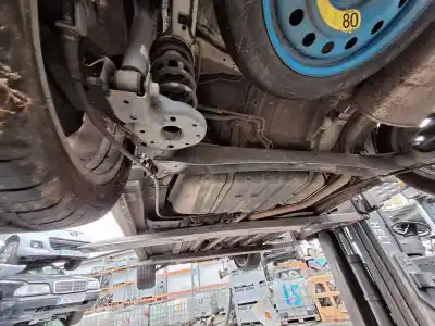 Tweedehands auto-onderdeel achteras voor kia carens iv 1.7 crdi oem iam-referenties 