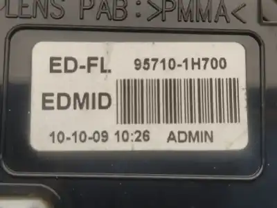 Second-hand car spare part multifunction display for kia cee´d * oem iam references 957101h700  