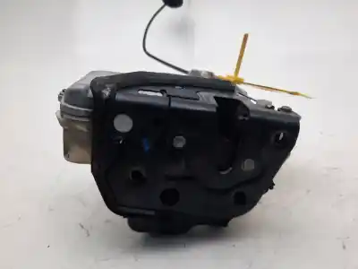 Автозапчастина б/у замок передніх дверей лівий для seat exeo (3r2) 2.0 tdi посилання на oem iam 8e1837015aa  