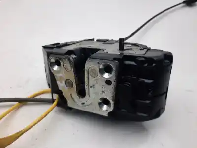 Second-hand car spare part rear left door lock for nissan note (e11e) acenta oem iam references 61212158121