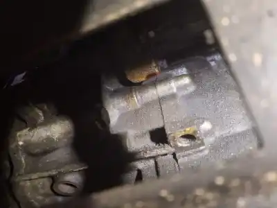 Pezzo di ricambio per auto di seconda mano  per VOLKSWAGEN PASSAT B6 VARIANT (3C5)  Riferimenti OEM IAM JLU  