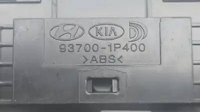 Peça sobressalente para automóvel em segunda mão  por KIA VENGA  Referências OEM IAM 937001P400  