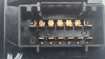 Peça sobressalente para automóvel em segunda mão  por KIA VENGA  Referências OEM IAM 934202K560  