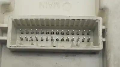 Peça sobressalente para automóvel em segunda mão caixa de fusíveis e relés por kia venga drive referências oem iam 919501k533  1315b19029