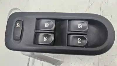 Second-hand car spare part left front power window switch for renault clio iii confort expression oem iam references 8200356541  