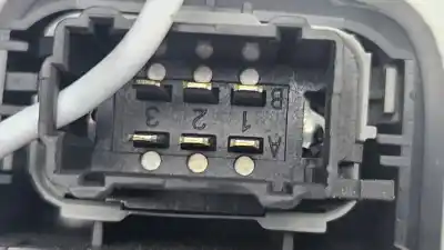 Second-hand car spare part left front power window switch for renault clio iii confort expression oem iam references 8200356541  