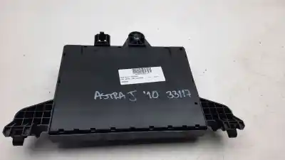 Peça sobressalente para automóvel em segunda mão caixa de fusíveis e relés por opel astra j lim. excellence referências oem iam 13302300