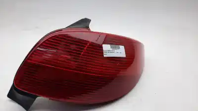 Peça sobressalente para automóvel em segunda mão farolim traseiro direito por peugeot 206 berlina 206 5p xr 75 referências oem iam 2531d