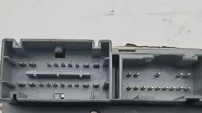 Recambio de automóvil de segunda mano de CAJA RELES / FUSIBLES para ALFA ROMEO GT (125) 1.8 TS Impression 140 CV / 103 KW referencias OEM IAM 60698377  