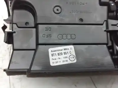 Автозапчастина б/у аераційна решіта для audi a4 b8 (8k2) 2.0 tdi посилання на oem iam 8t1820951c  