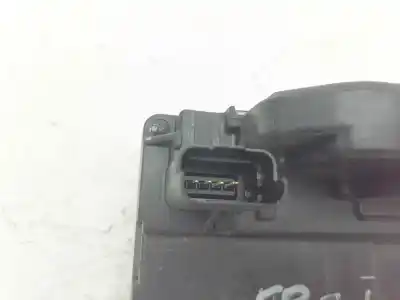 Second-hand car spare part left front door lock for renault modus luxe privilege 80 cv / 59 kw oem iam references 219246a  