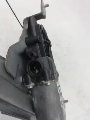 Second-hand car spare part passenger side right window regulator for renault modus luxe privilege 80 cv / 59 kw oem iam references 118242arm  