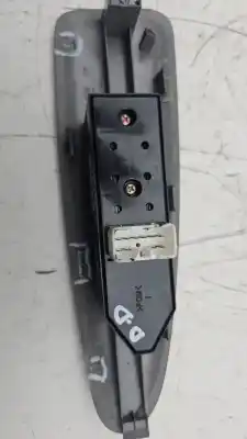 Автозапчастина б/у передній правий віконний вимикач для kia magentis active посилання на oem iam 935752g100s8  