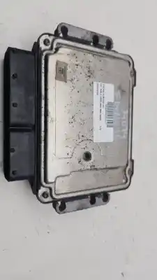 Peça sobressalente para automóvel em segunda mão centralina de motor uce por fiat doblo cargo basis kasten referências oem iam 0281018720