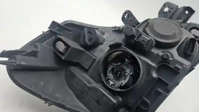 Second-hand car spare part left headlight for renault clio iii emotion oem iam references 8200459824  