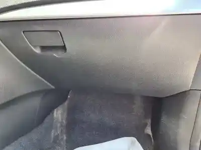 Peça sobressalente para automóvel em segunda mão porta luvas por mazda 3 lim. (bl) active referências oem iam 